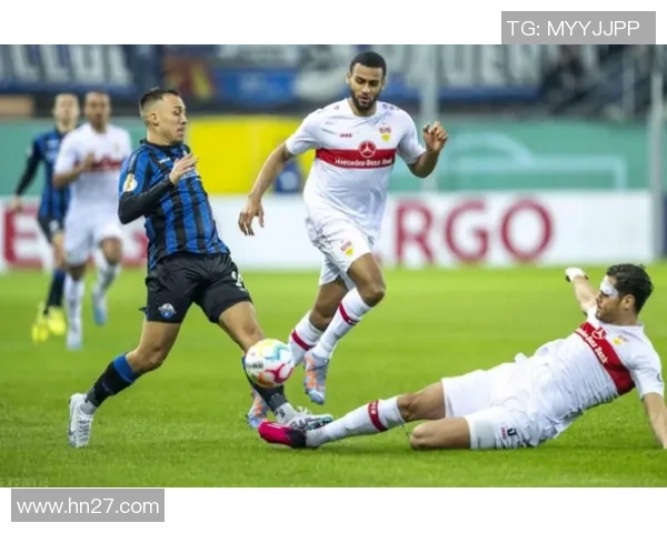 汉堡队迎战帕德博恩球队全力争胜精彩对决即将上演